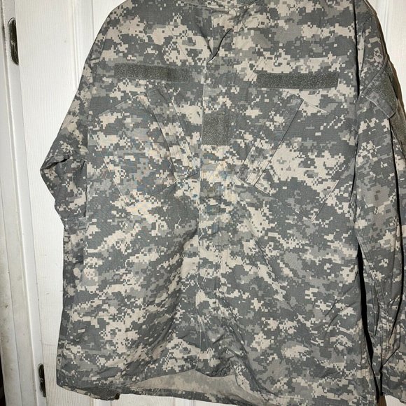 Men's Coat Army Combat Uniform Digital Camouflage Size Med-Long - Picture 1 of 5